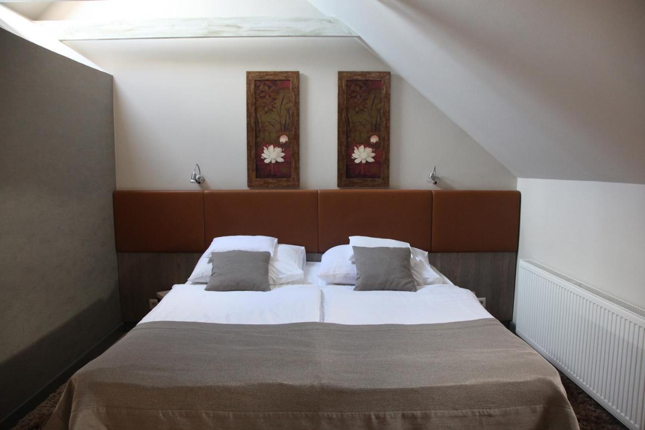 Portre Panzio Hotel Koszeg Ngoại thất bức ảnh