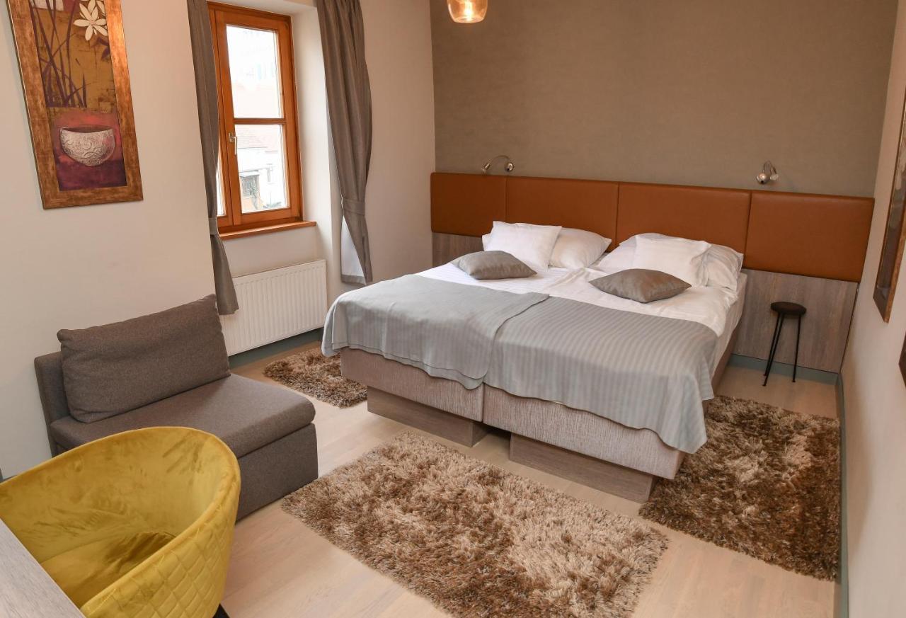 Portre Panzio Hotel Koszeg Ngoại thất bức ảnh